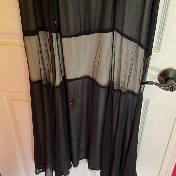 Na-Ta-ya 2 piece flowy midi black sleeveless dress and overlay with roses Med - Picture 10 of 16